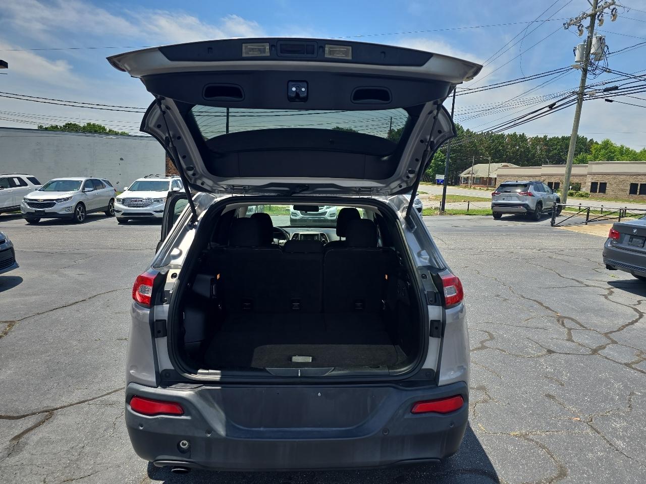 Jeep Cherokee FWD 4dr Latitude 2016