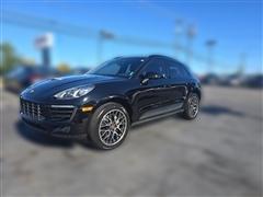 2017 Porsche Macan 