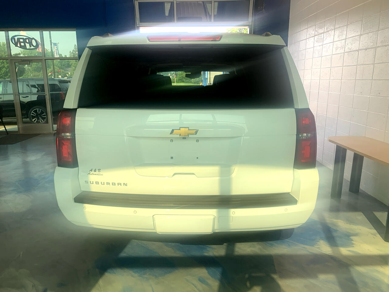 Chevrolet Suburban 4WD 4dr 1500 LT 2016 Chevrolet Suburban 4WD 4dr 1500 LT 2016