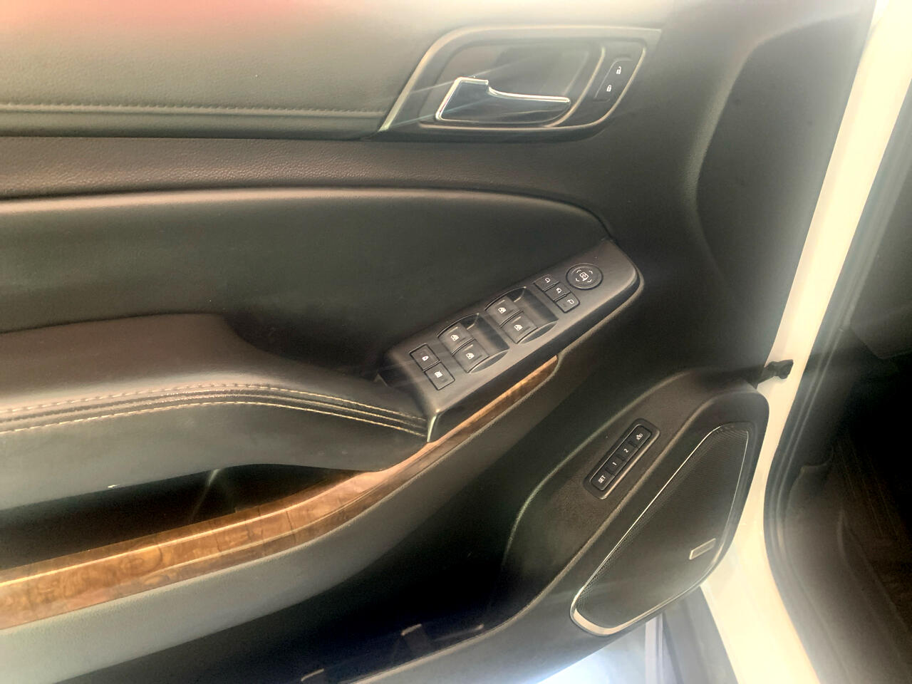 Chevrolet Suburban 4WD 4dr 1500 LT 2016 Chevrolet Suburban 4WD 4dr 1500 LT 2016