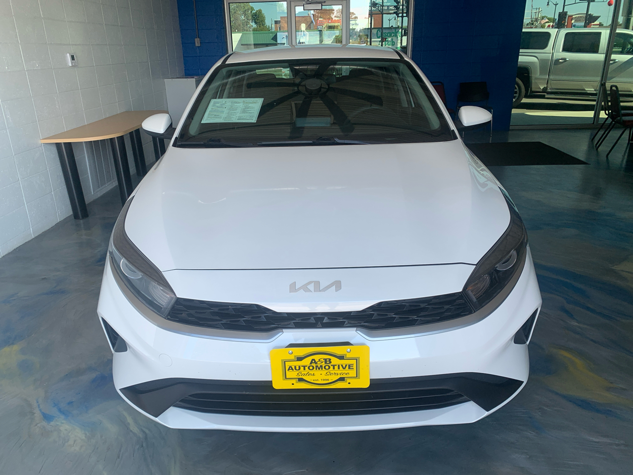 Kia Forte LXS IVT 2023 Kia Forte LXS IVT 2023