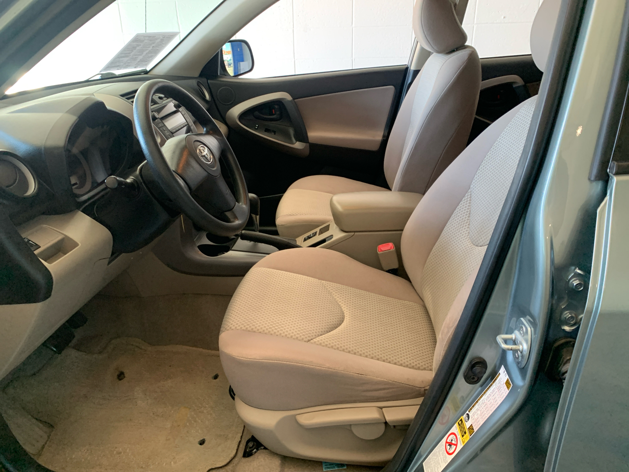 Toyota RAV4 FWD 4dr V6 5-Spd AT (Natl) 2008 Toyota RAV4 FWD 4dr V6 5-Spd AT (Natl) 2008