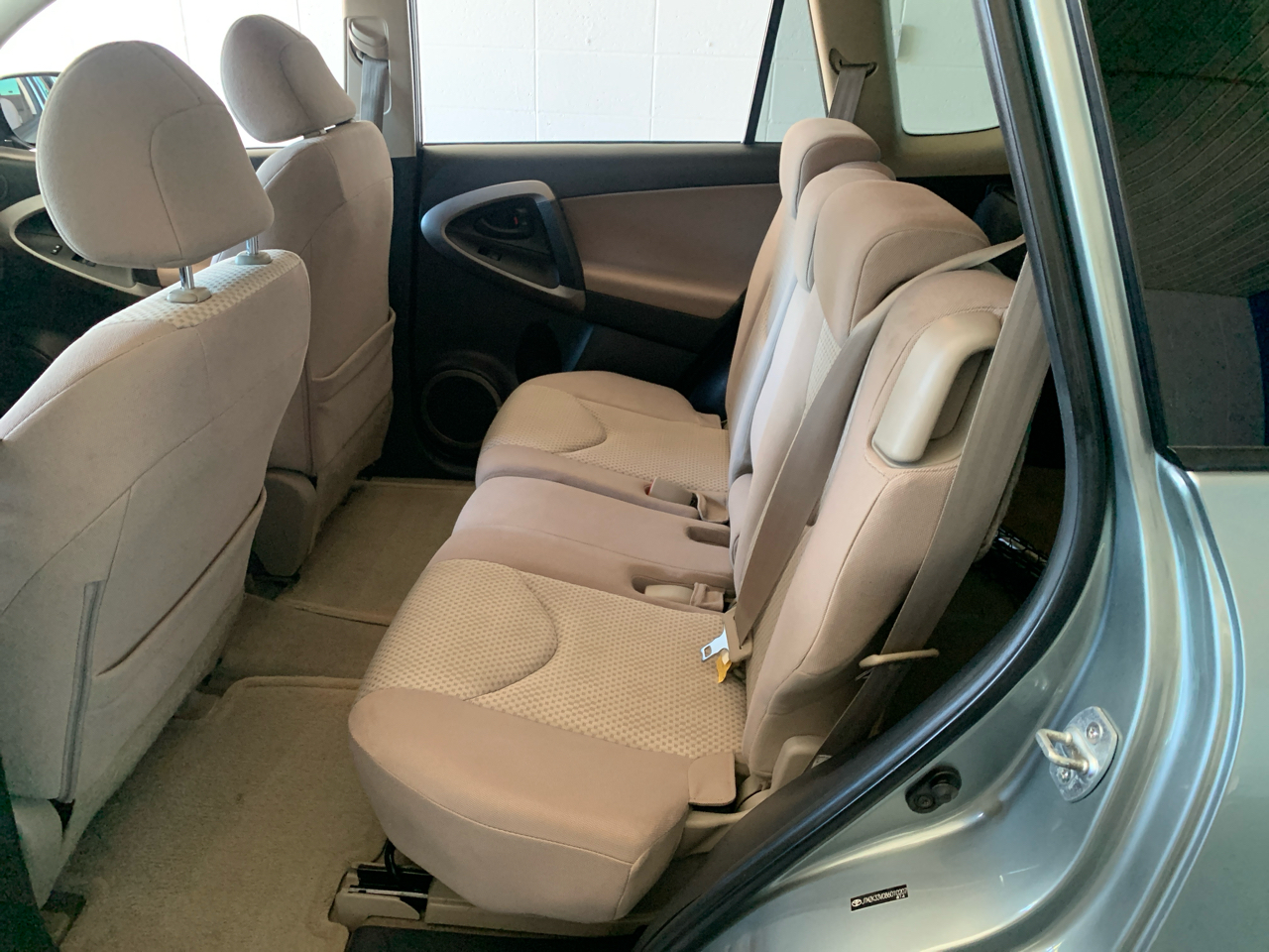 Toyota RAV4 FWD 4dr V6 5-Spd AT (Natl) 2008 Toyota RAV4 FWD 4dr V6 5-Spd AT (Natl) 2008