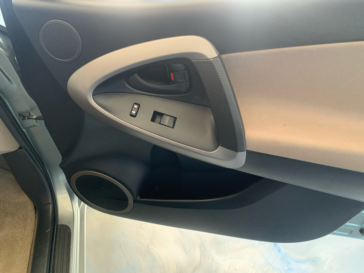 Toyota RAV4 FWD 4dr V6 5-Spd AT (Natl) 2008 Toyota RAV4 FWD 4dr V6 5-Spd AT (Natl) 2008