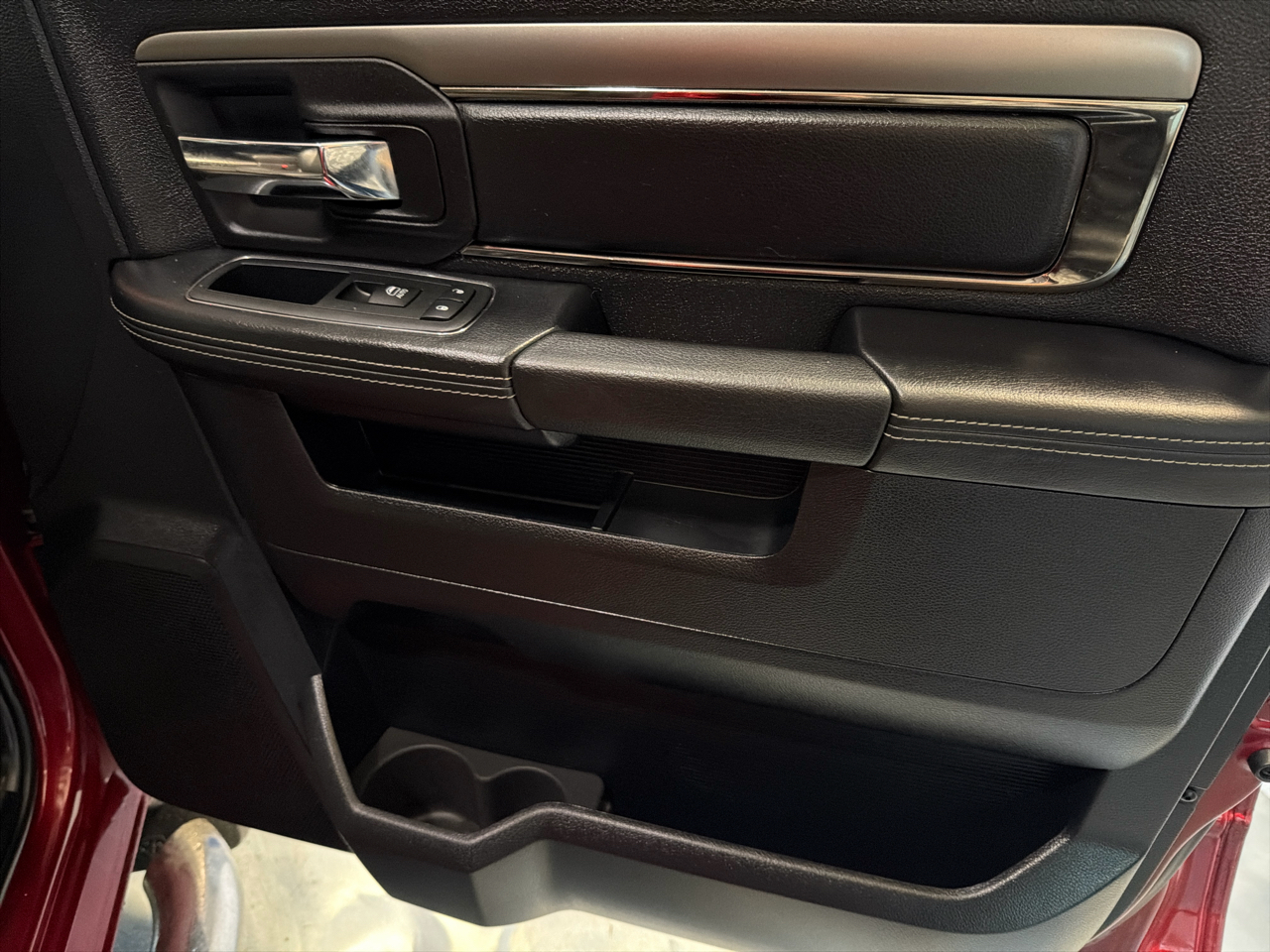 RAM 1500 4WD Crew Cab 149" Sport 2014