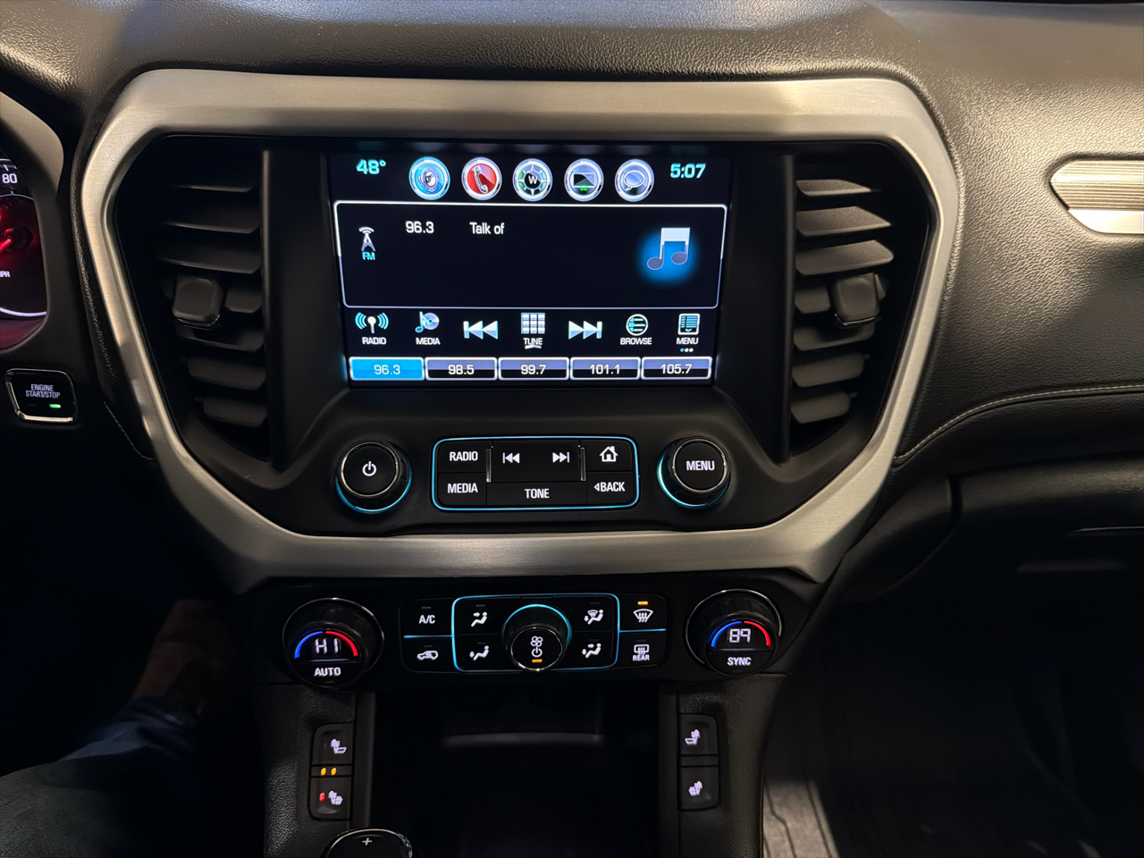 GMC Acadia AWD 4dr SLT w/SLT-1 2019