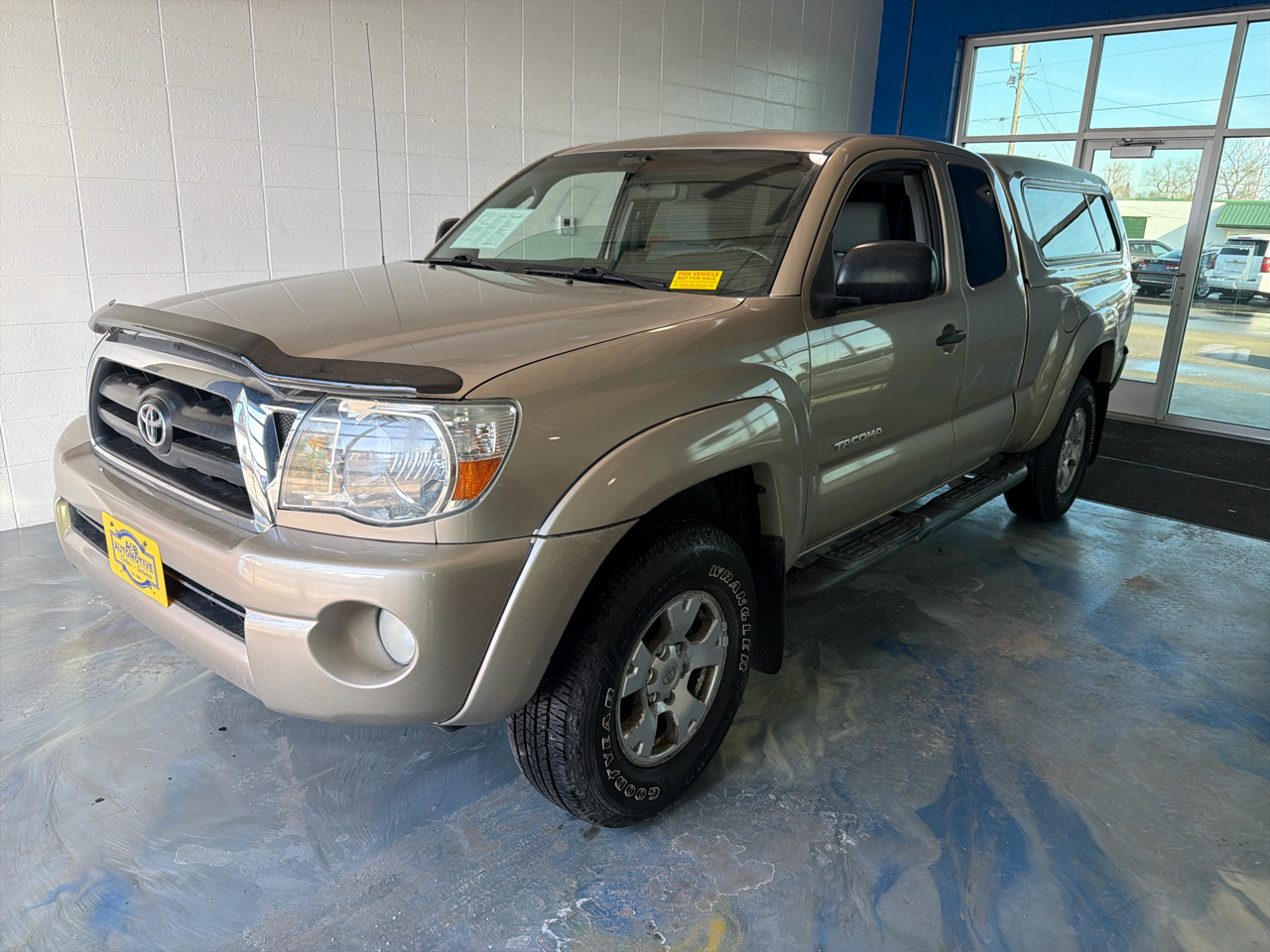 Toyota Tacoma Access 128" V6 Manual 4WD (Natl) 2005