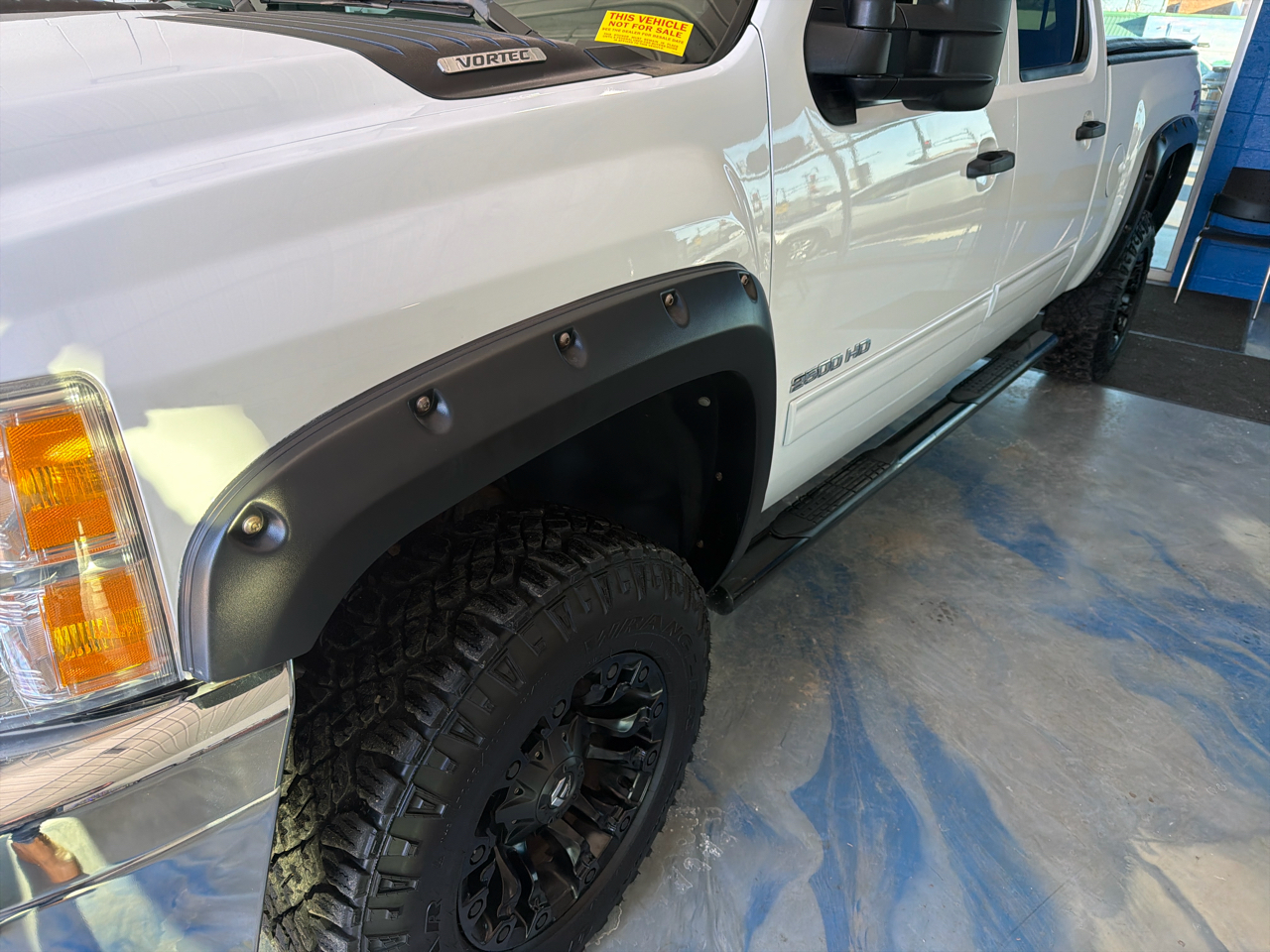Chevrolet Silverado 2500HD 4WD Crew Cab 153.7" LT 2011