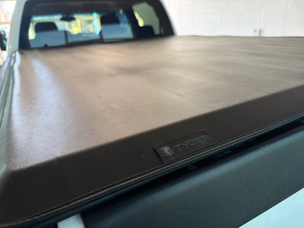 Chevrolet Silverado 2500HD 4WD Crew Cab 153.7" LT 2011