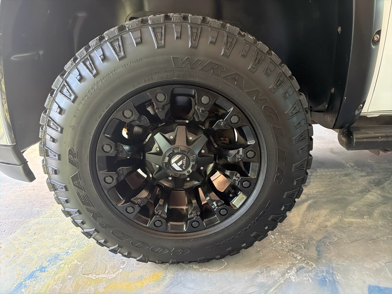 Chevrolet Silverado 2500HD 4WD Crew Cab 153.7" LT 2011