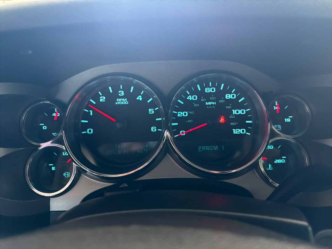 Chevrolet Silverado 2500HD 4WD Crew Cab 153.7" LT 2011