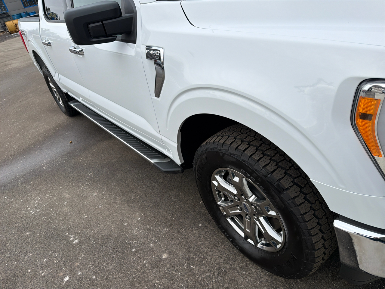 Ford F-150 4WD SuperCrew 139" XLT 2023