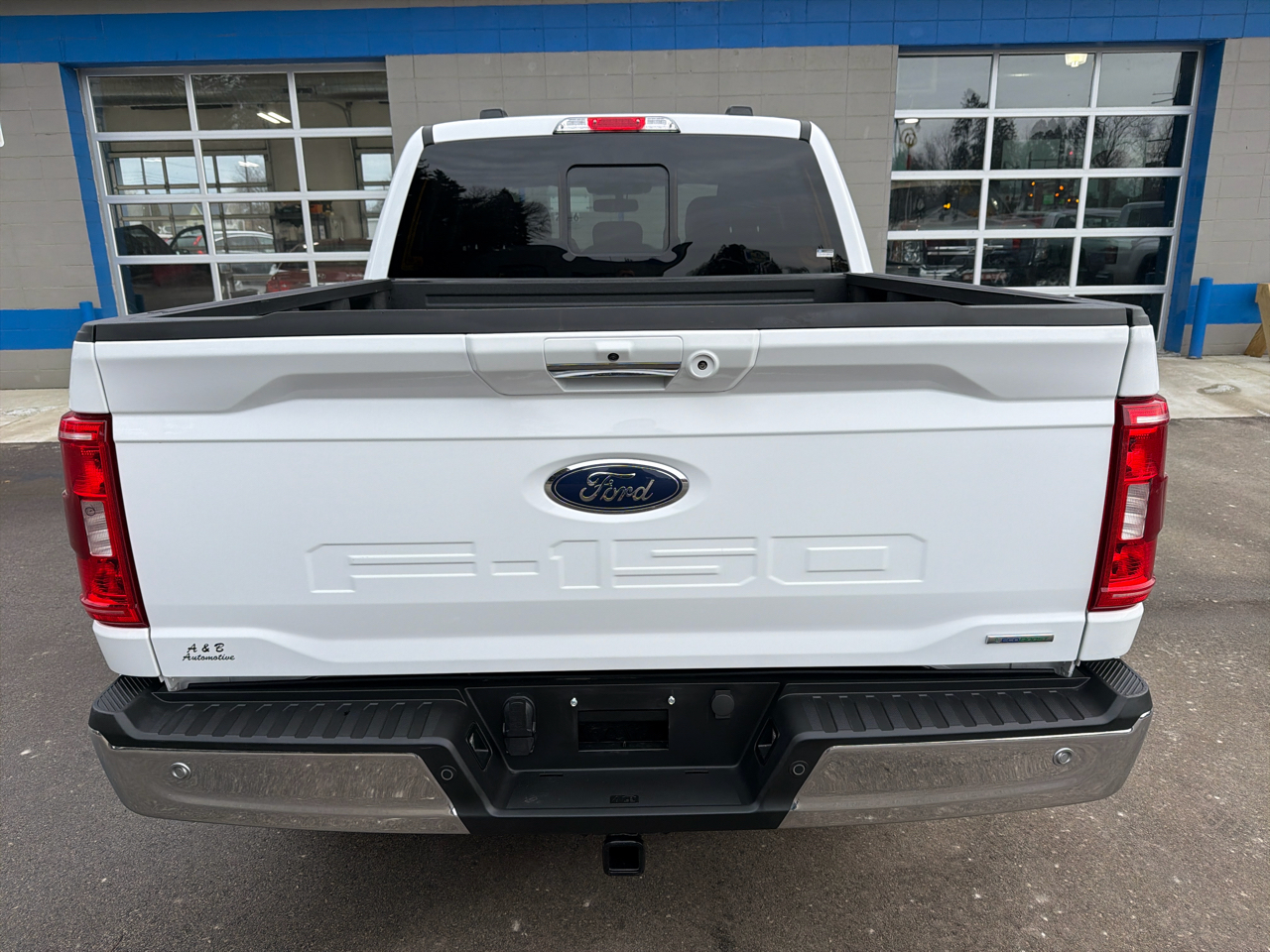 Ford F-150 4WD SuperCrew 139" XLT 2023