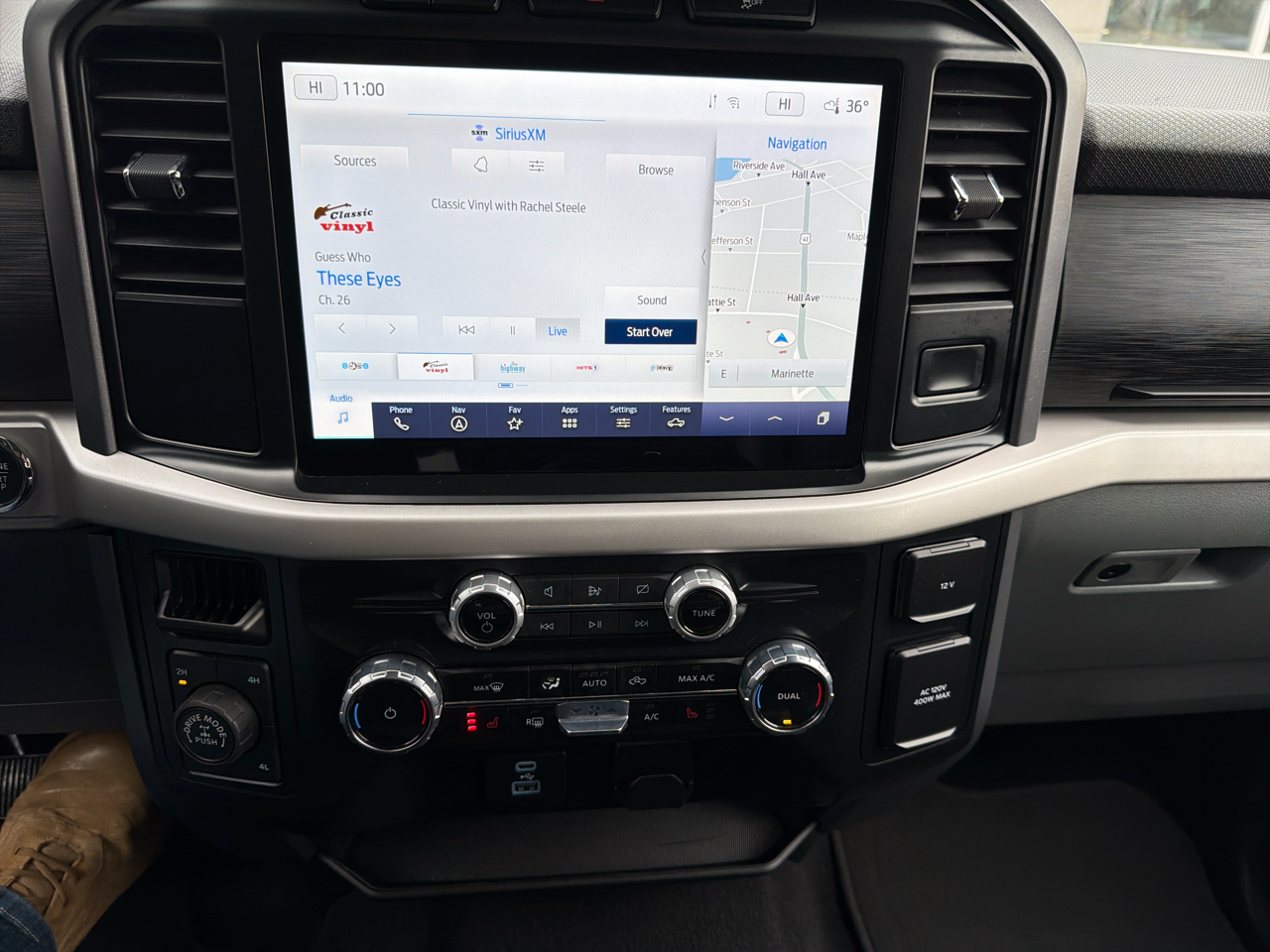 Ford F-150 4WD SuperCrew 139" XLT 2023