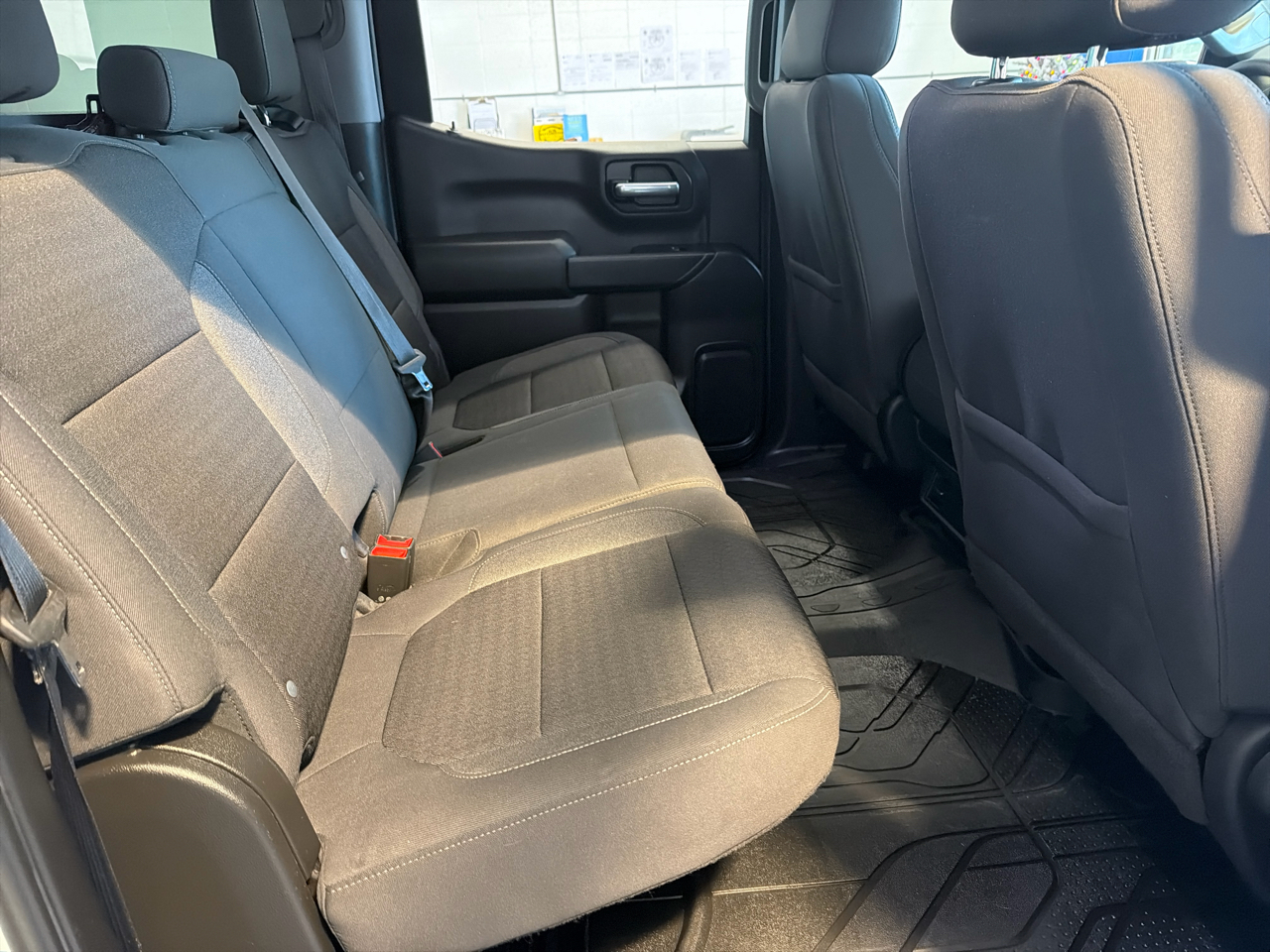 Chevrolet Silverado 1500 4WD Crew Cab 147" LT 2020