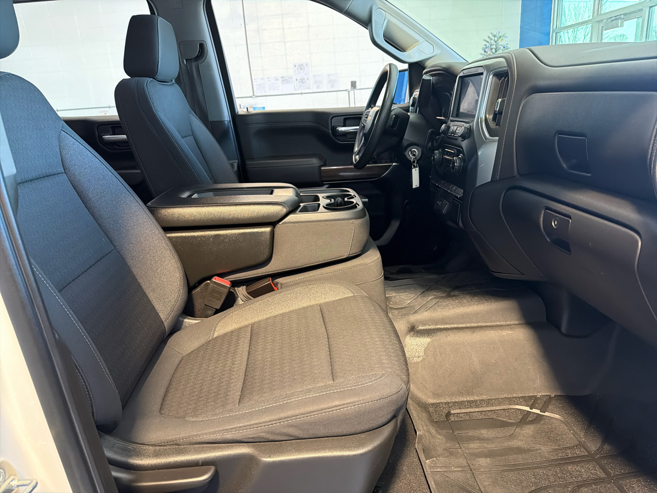 Chevrolet Silverado 1500 4WD Crew Cab 147" LT 2020