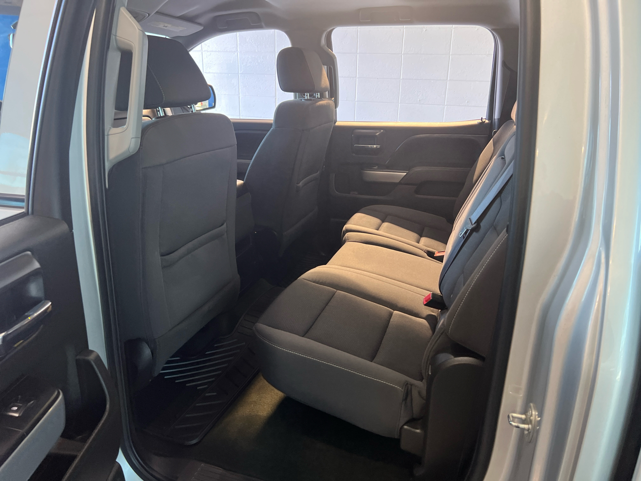 Chevrolet Silverado 1500 Crew Cab Crew Cab 143.5" WB 4WD Z71 2016