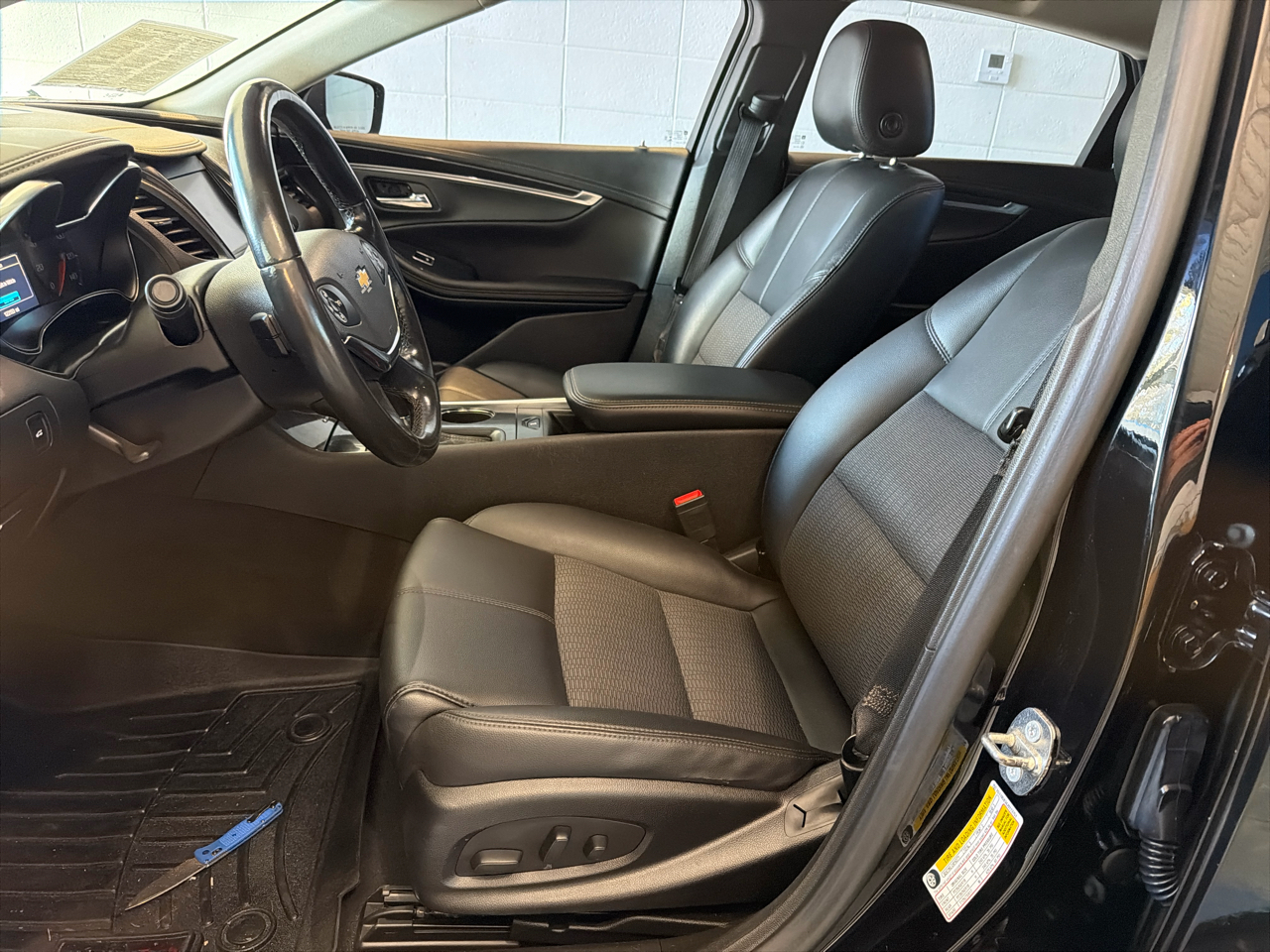 Chevrolet Impala 4dr Sdn LT w/1LT 2018
