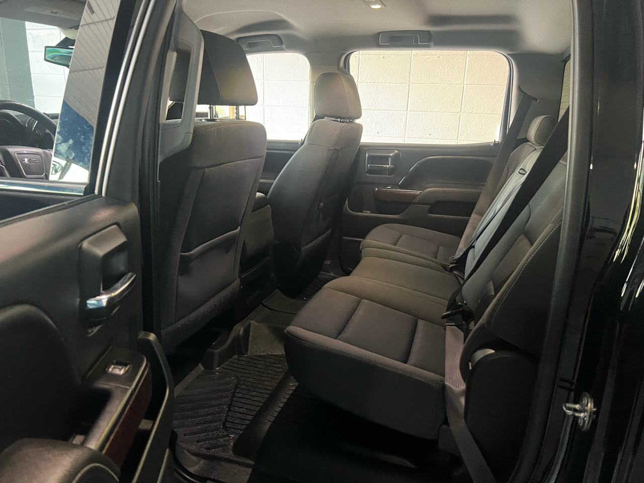 GMC Sierra 1500 4WD Crew Cab 143.5" SLE 2017