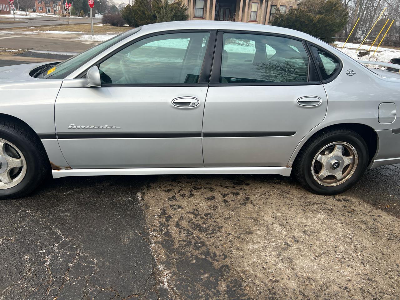 Chevrolet Impala 4dr Sdn LS 2001