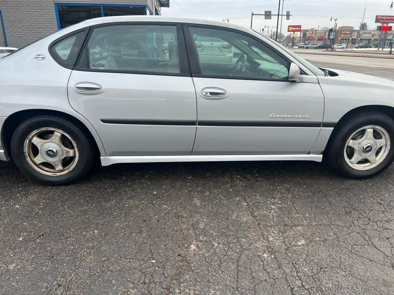 Chevrolet Impala 4dr Sdn LS 2001