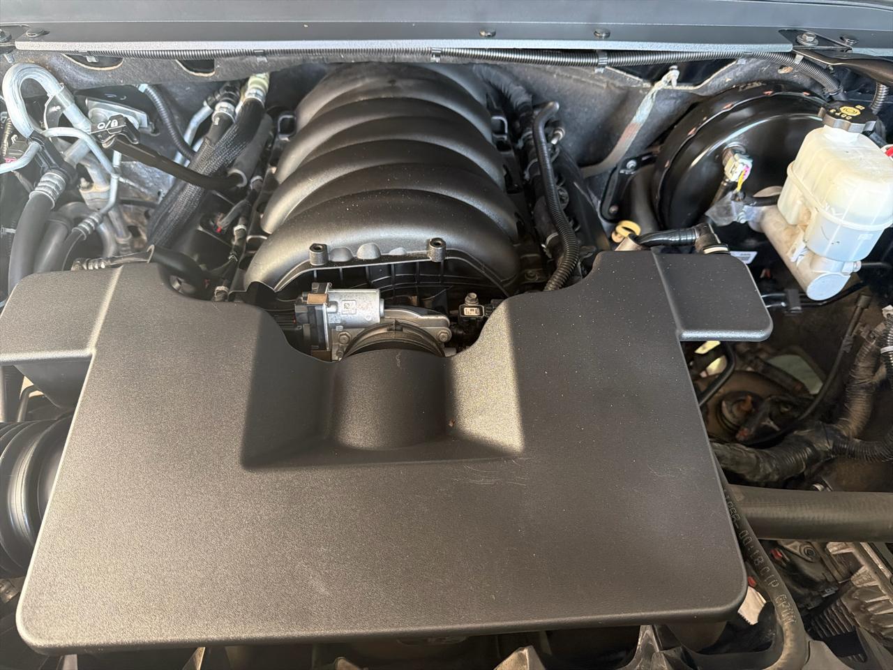 Chevrolet Tahoe 4WD 4dr LT 2019