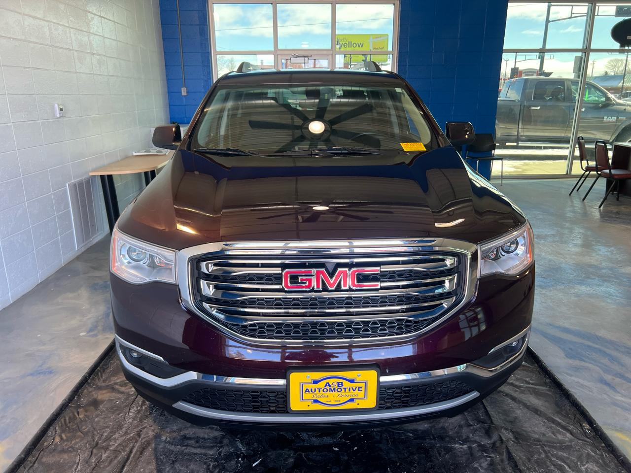 GMC Acadia AWD 4dr SLE w/SLE-2 2018