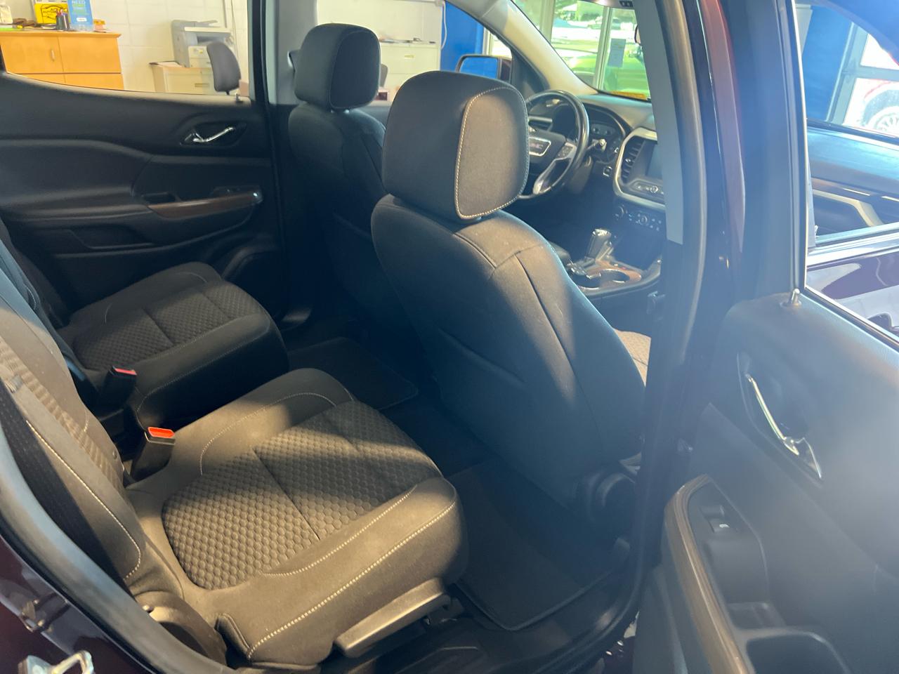 GMC Acadia AWD 4dr SLE w/SLE-2 2018