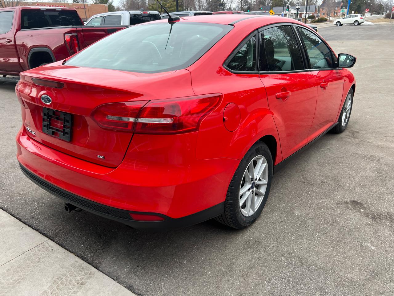 Ford Focus SE Sedan 2017