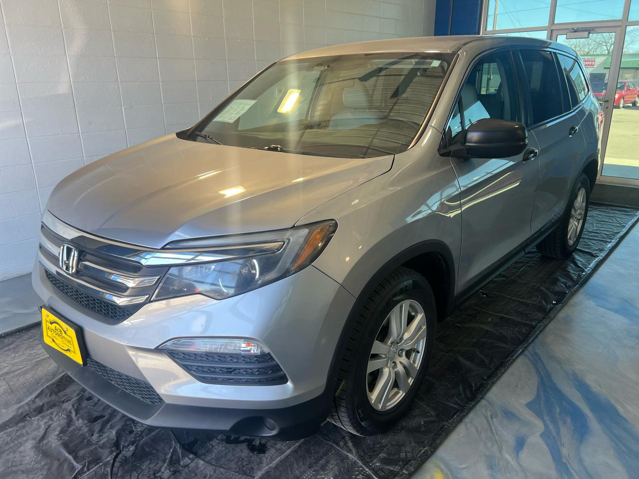 2016 Honda Pilot AWD 4dr LX