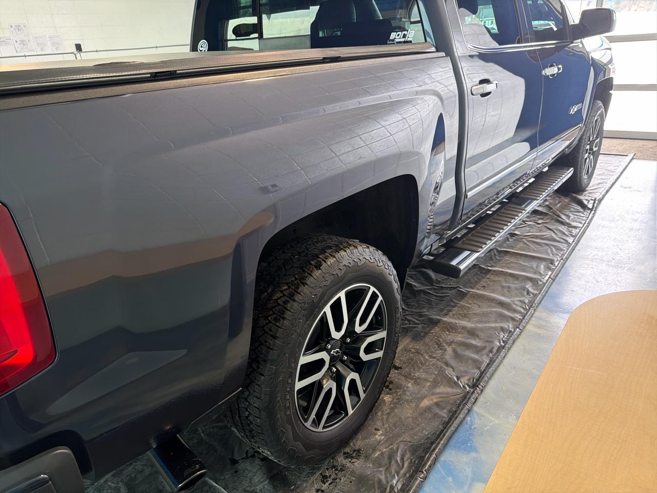 Chevrolet Silverado 1500 4WD Crew Cab 143.5" LTZ w/2LZ 2018