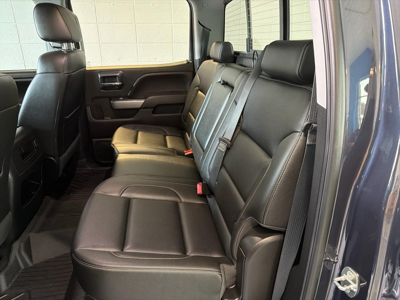 Chevrolet Silverado 1500 4WD Crew Cab 143.5" LTZ w/2LZ 2018