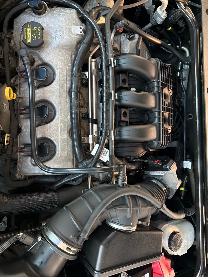 Ford Taurus 4dr Sdn SEL FWD 2011