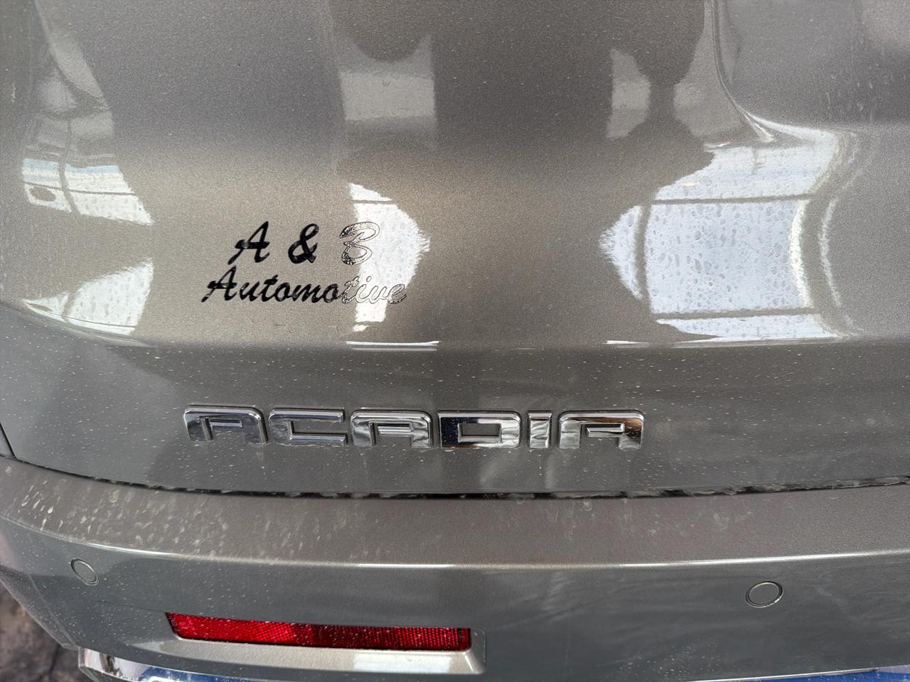 GMC Acadia AWD 4dr Denali 2019