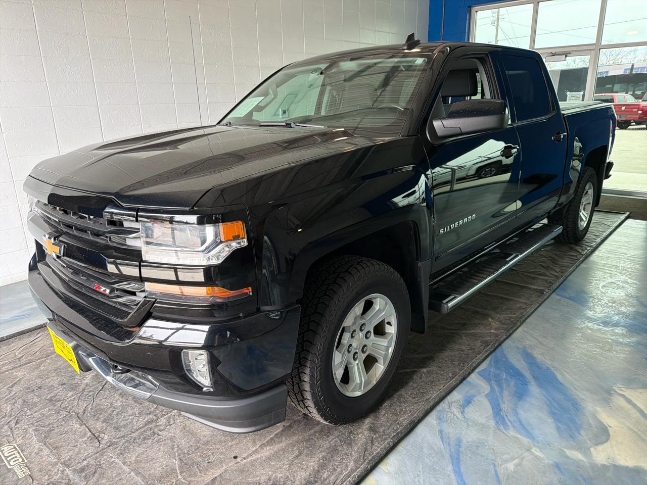 Chevrolet Silverado 1500 4WD Crew Cab 143.5" LT w/2LT 2016