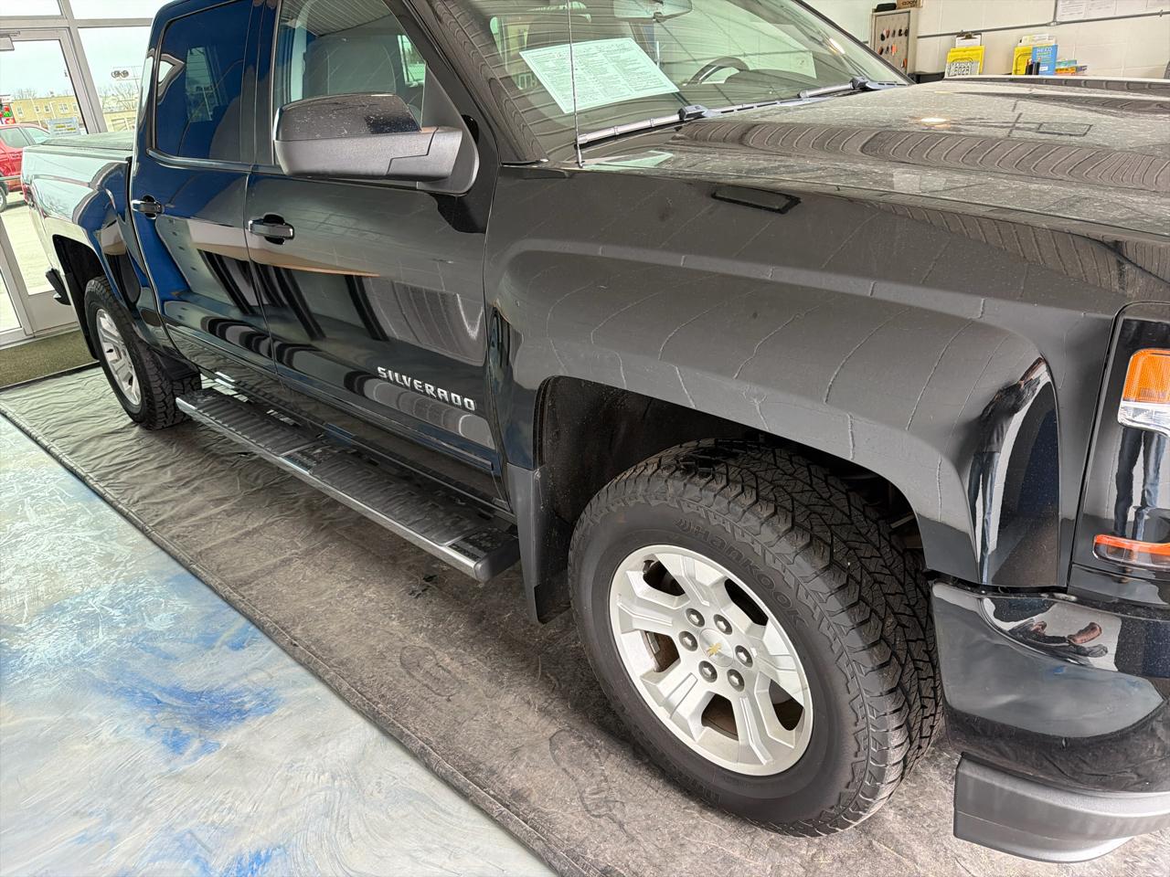 Chevrolet Silverado 1500 4WD Crew Cab 143.5" LT w/2LT 2016