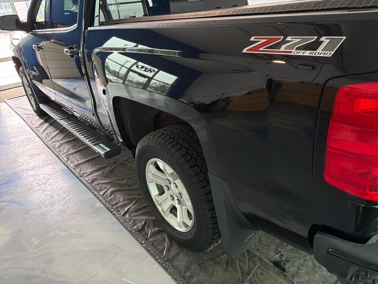 Chevrolet Silverado 1500 4WD Crew Cab 143.5" LT w/2LT 2016