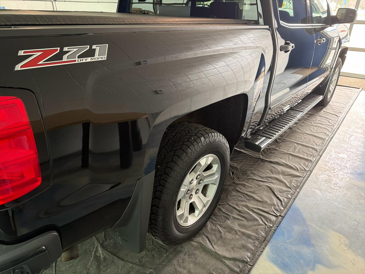 Chevrolet Silverado 1500 4WD Crew Cab 143.5" LT w/2LT 2016