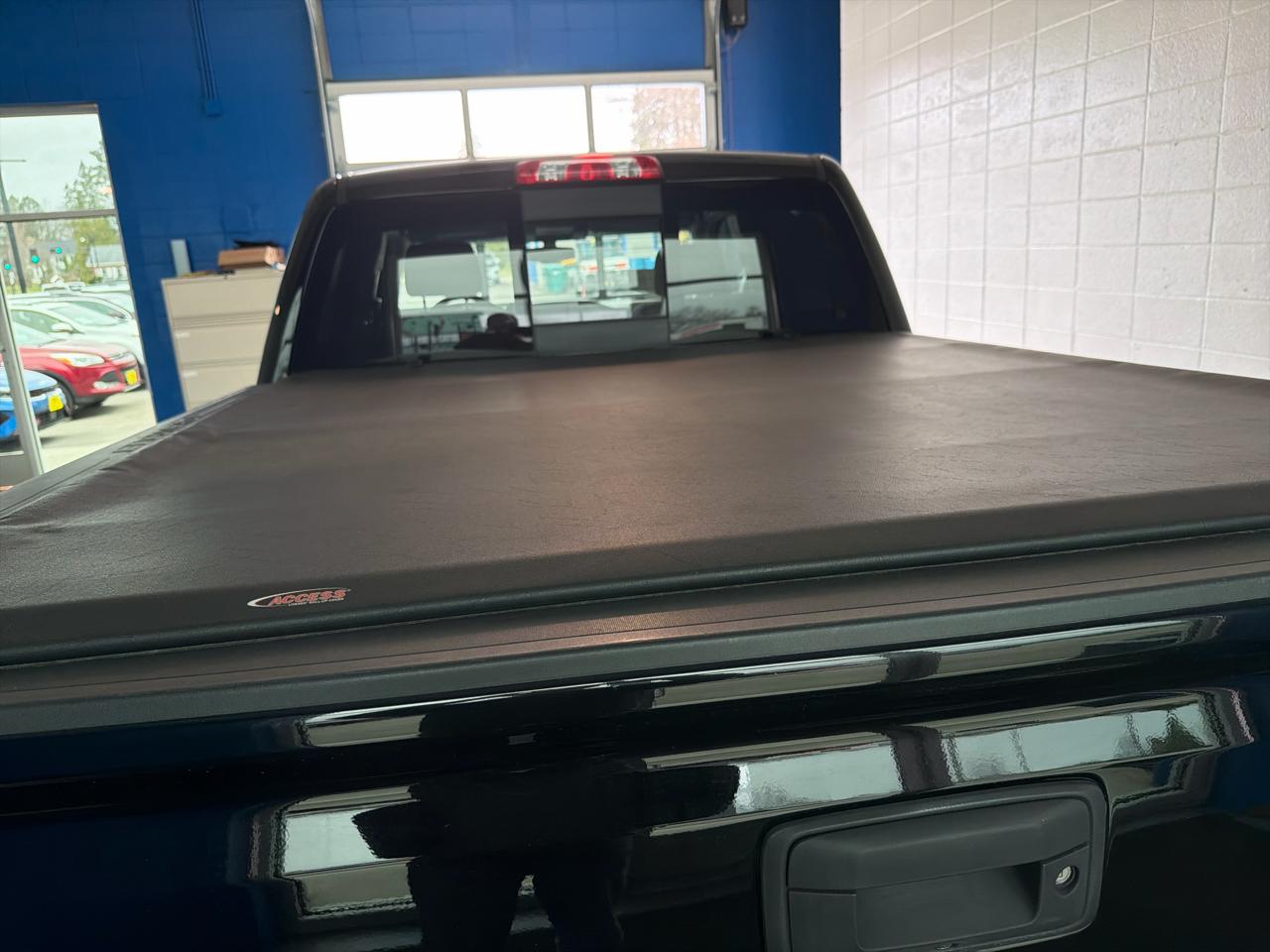 Chevrolet Silverado 1500 4WD Crew Cab 143.5" LT w/2LT 2016