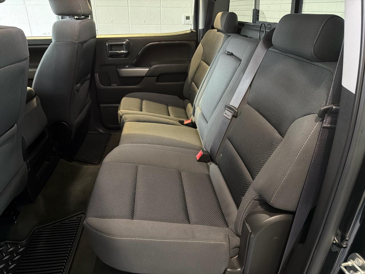 Chevrolet Silverado 1500 4WD Crew Cab 143.5" LT w/2LT 2016