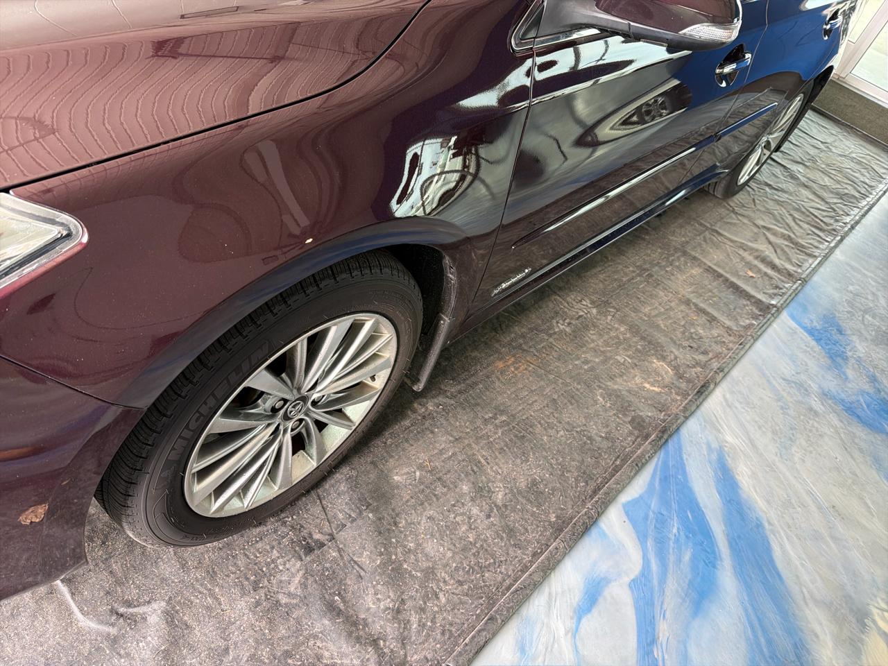 Toyota Avalon Hybrid Limited (Natl) 2017