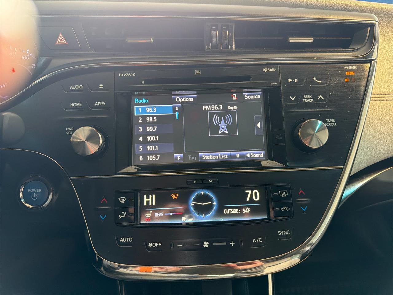 Toyota Avalon Hybrid Limited (Natl) 2017