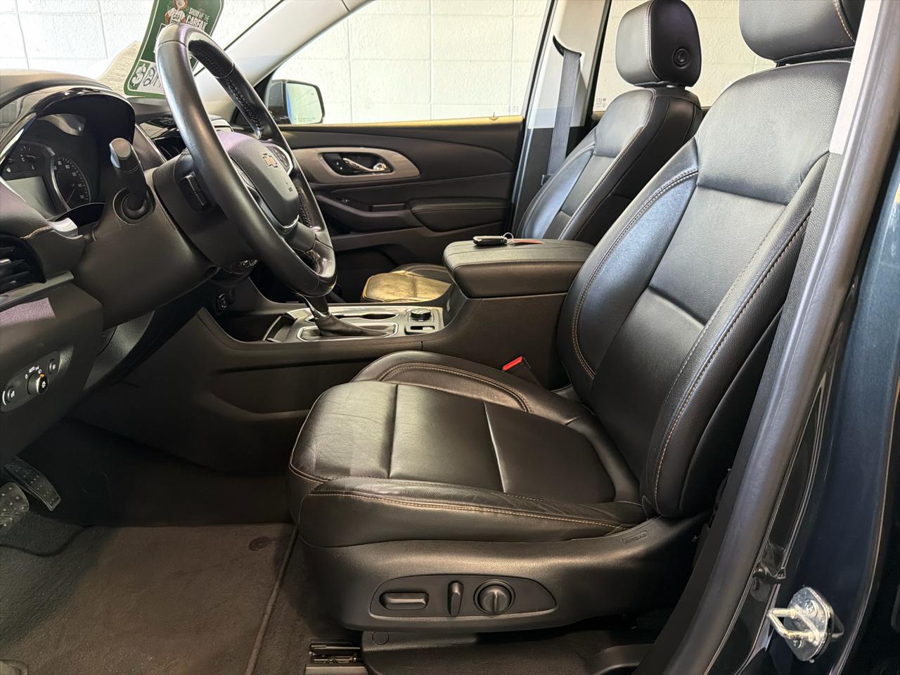 Chevrolet Traverse AWD 4dr LT Leather 2020