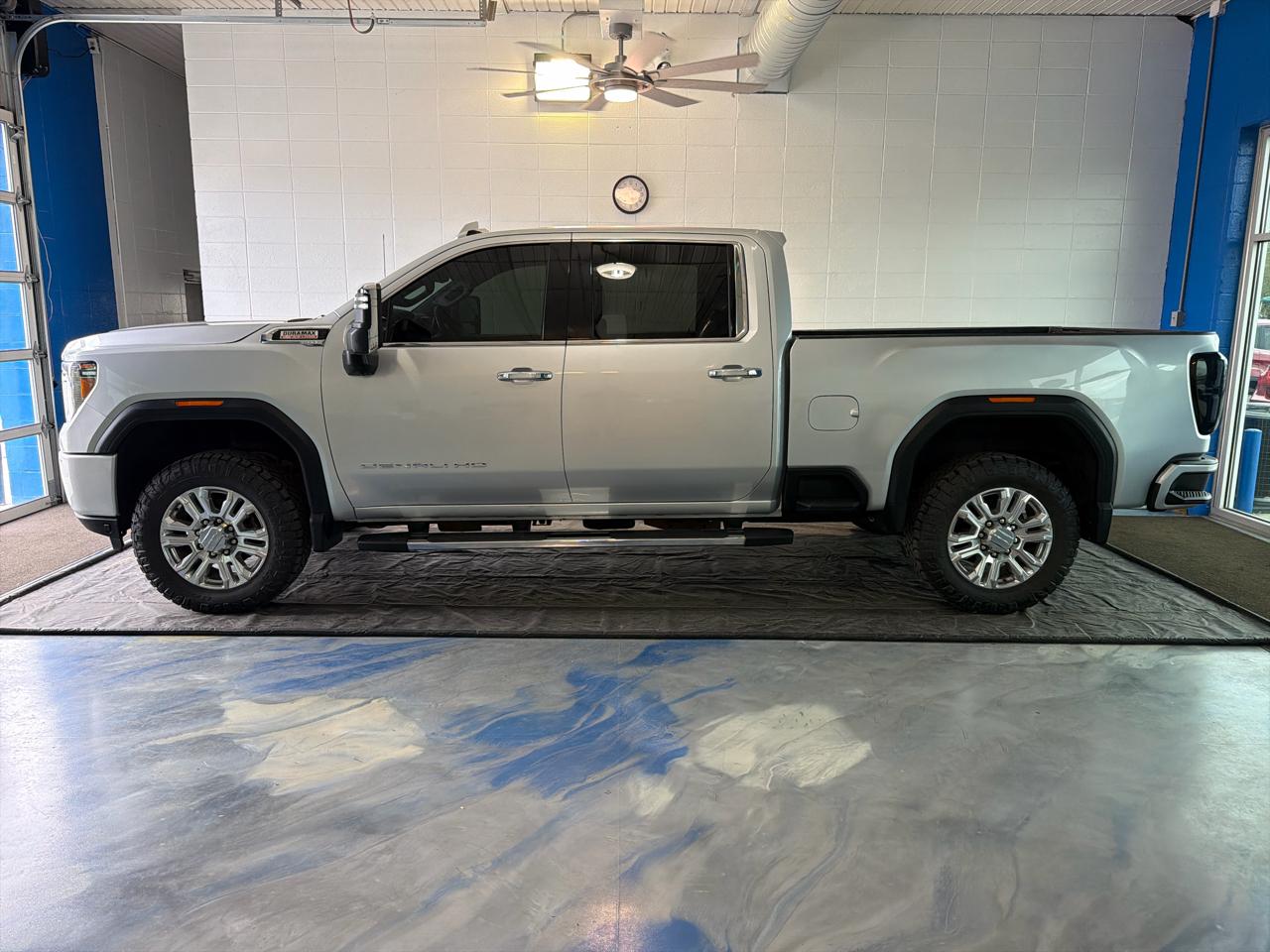 GMC Sierra 3500HD 4WD Crew Cab 159" Denali 2021