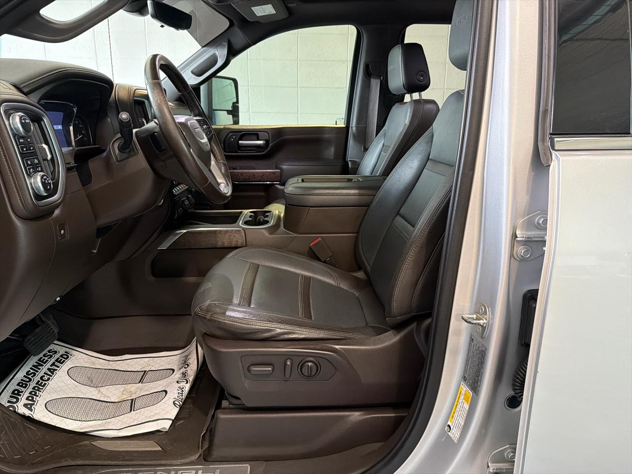 GMC Sierra 3500HD 4WD Crew Cab 159" Denali 2021