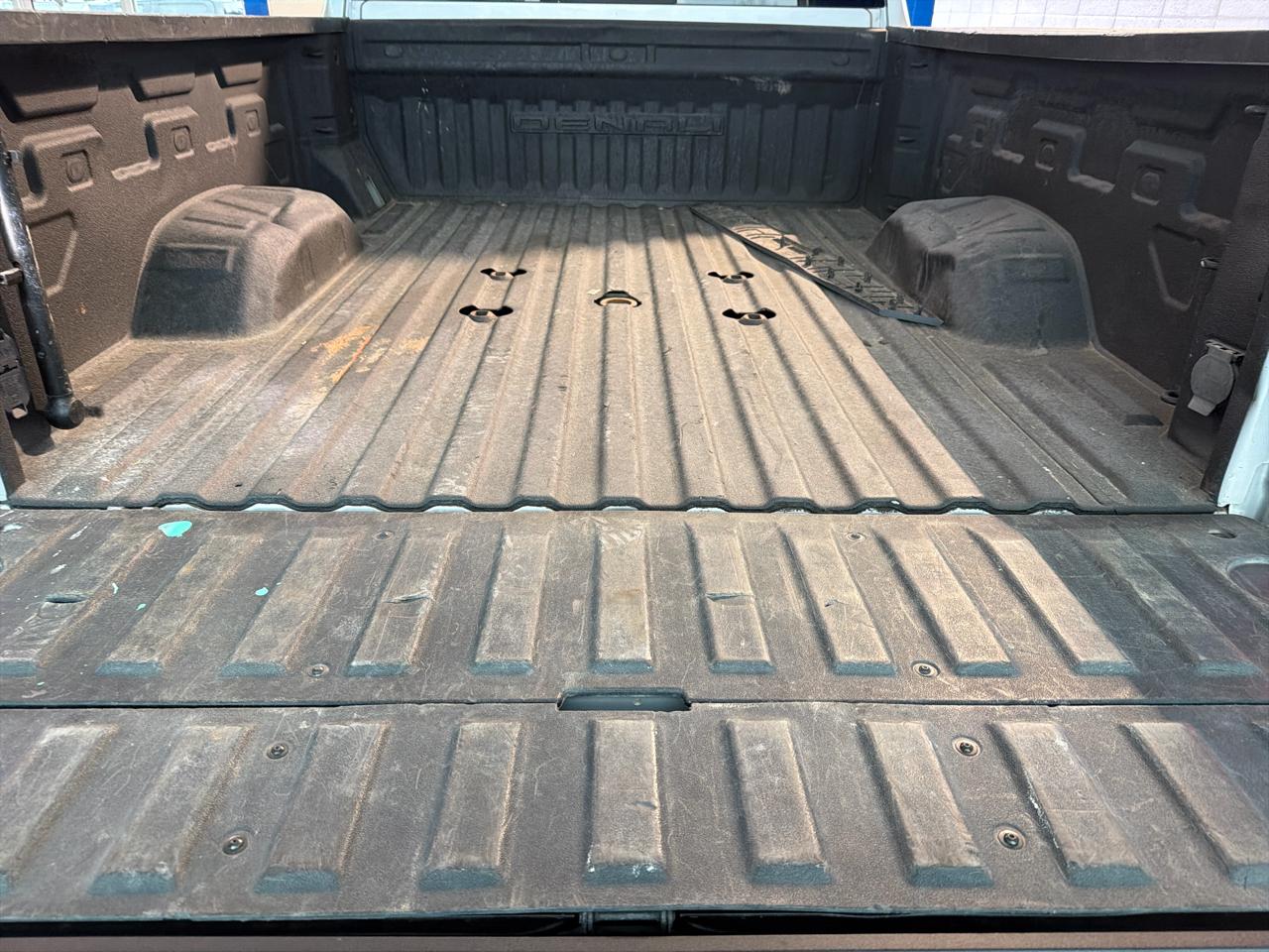 GMC Sierra 3500HD 4WD Crew Cab 159" Denali 2021