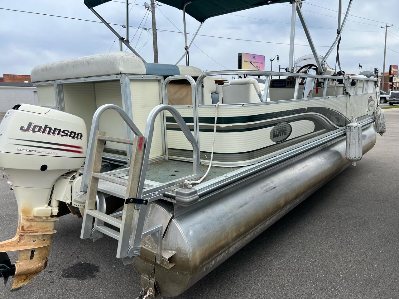 Lowe Suncruiser  2000