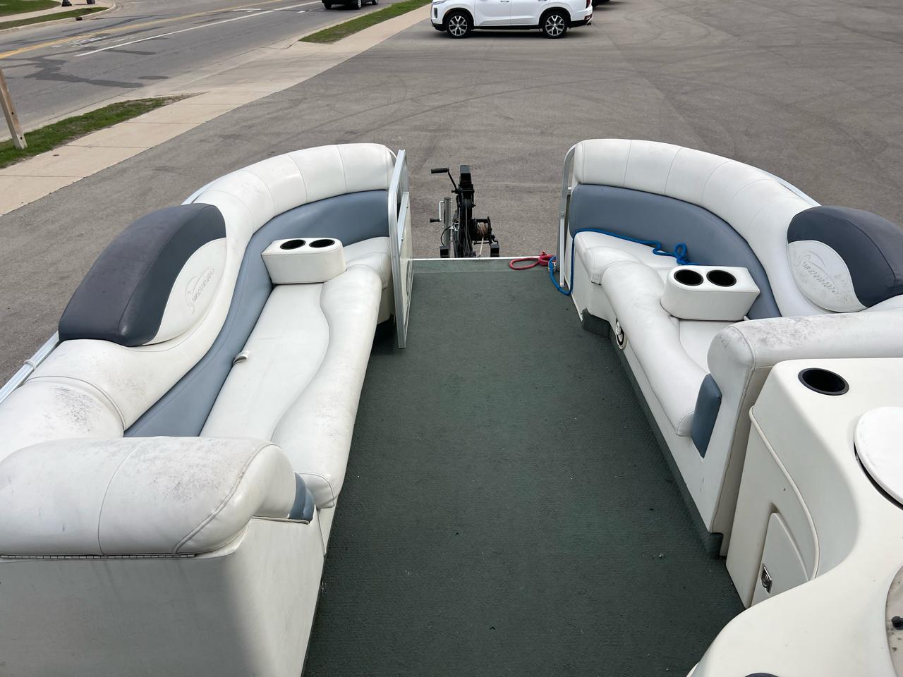 Lowe Suncruiser  2000