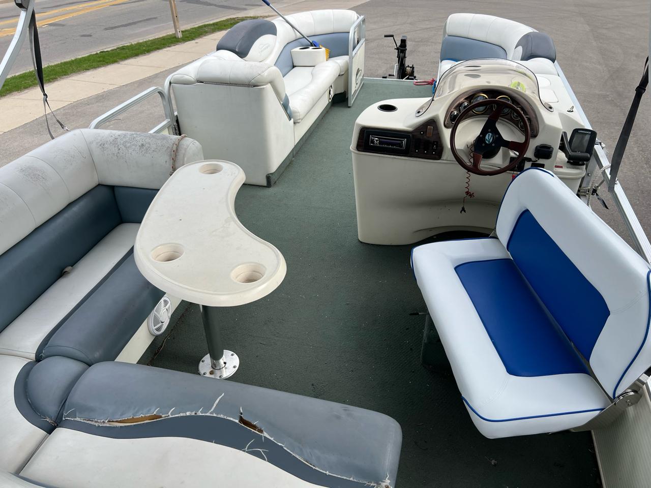 Lowe Suncruiser  2000