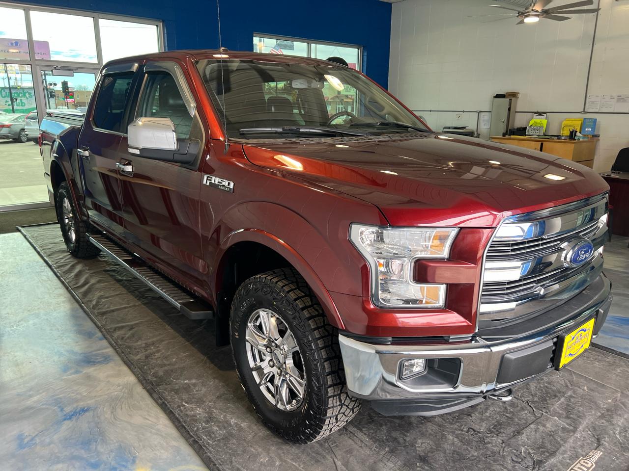 Ford F-150 Lariat SuperCrew Short Box 4WD 2015